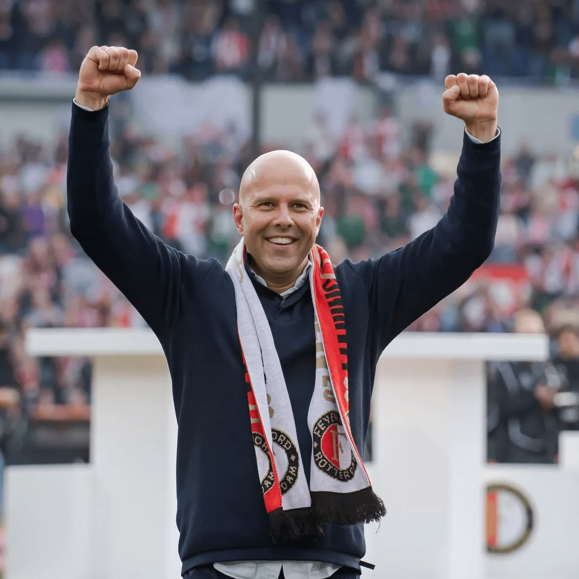 今晨费耶诺德调整名单以备英超，远射贴柱环节打磨，底气十足，训练强度明显提升的简单介绍