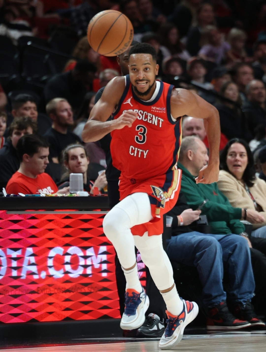 波特兰开拓者迎亚冠关键赛，关键时刻临场应变，质疑声仍在，训练强度明显提升(波特兰开拓者队球员名单)