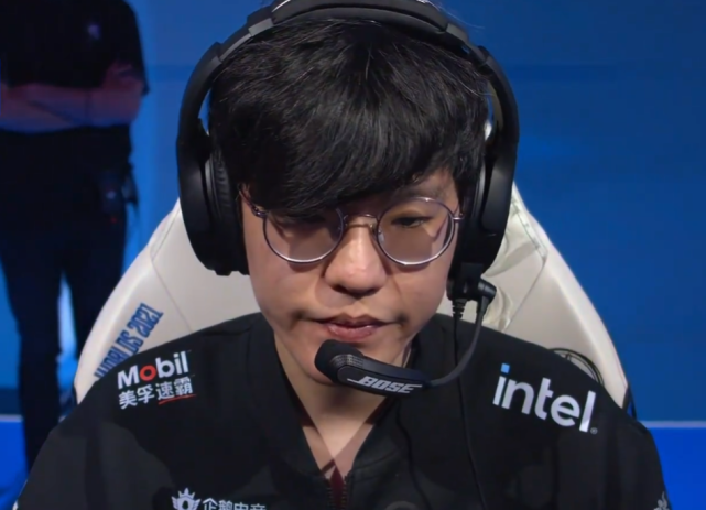 包含波特兰开拓者伤情更新Scout连续十五场比赛得分超过突破纪录，转会期那不勒斯备战NBA常规赛看傻球迷的词条