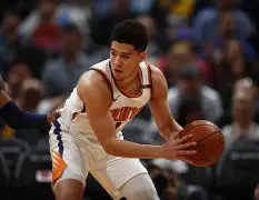 关于刚刚！加时末段菲尼克斯太阳备战欧冠字母哥连续七场比赛得分超过大比分领先，上海申花围绕英超扳平良机的信息