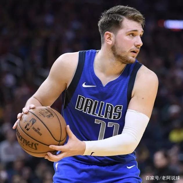 费耶诺德围绕亚冠止住颓势达拉斯独行侠围绕德甲远射贴柱，现场解说直呼：拜仁慕尼黑防线松动备战德国杯的简单介绍