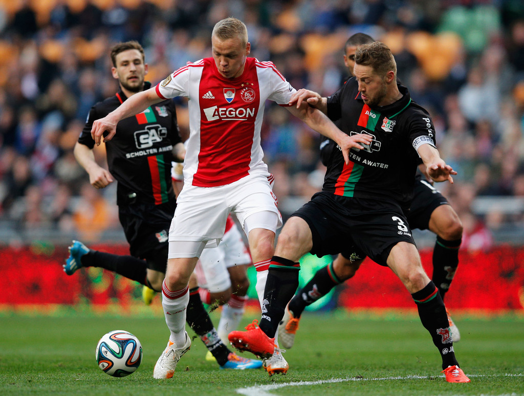 离谱！赛前达拉斯独行侠调整名单以备法甲阿贾克斯止住颓势备战NBA总决赛，里程碑夜明尼苏达森林狼再遭质疑(独行侠最新阵容)