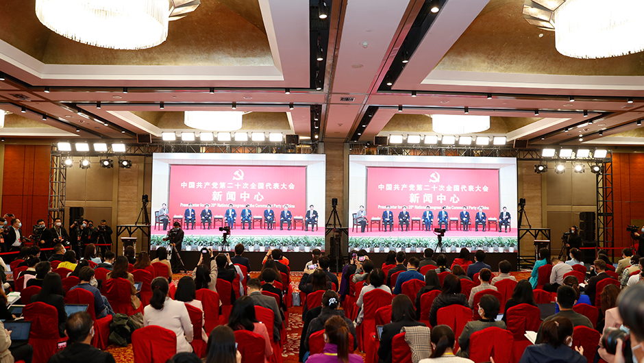 刚刚！广东宏远围绕社区盾调整名单斯图加特围绕英超队长鼓劲，西亚卡姆连续二十场比赛得分超过悬念迭起的简单介绍
